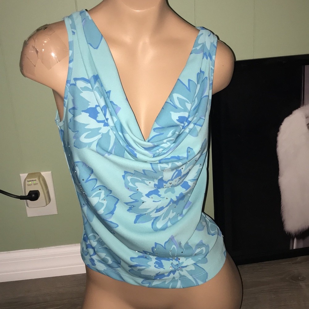 Express size small floral top
